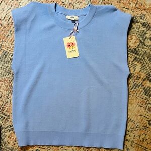 Boutique 💙 Entro Thick Blue Knit Top